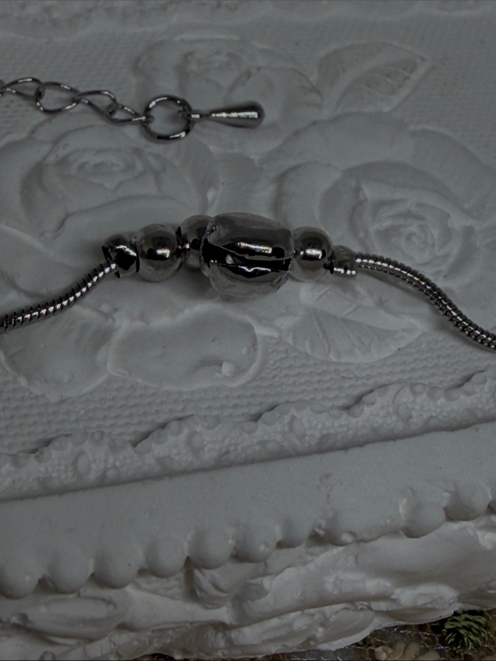 18K Gold Filled Estate Adjustable Bolo Anklet Silver Colored Bell Charms - Picture 4 of 5